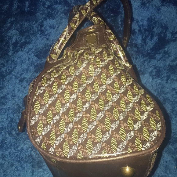 Authentic Adidas - Picture 6 of 8